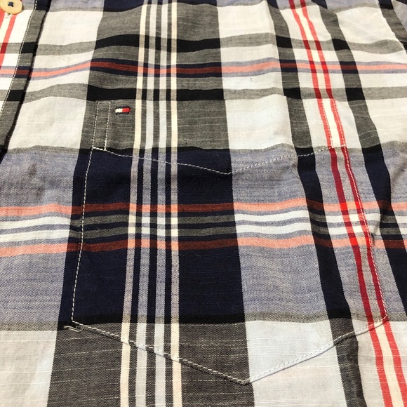 Tommy Hilfiger Plaid S/S Collared Button Down - M - Picture 3 of 8